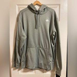 Nike therma fit pullover